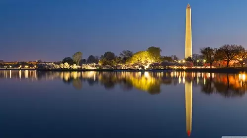 Famous Buildings: Washington Monument 4K Wallpaper