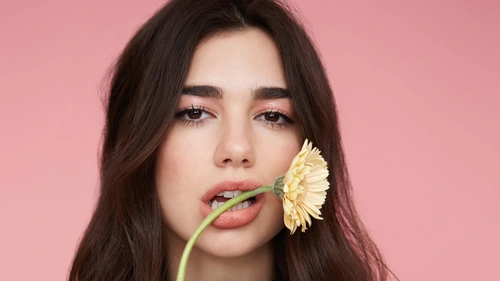 Dua Lipa 4K Wallpaper