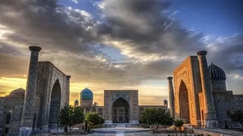 Famous Buildings: Samarkand 4K Wallpaper